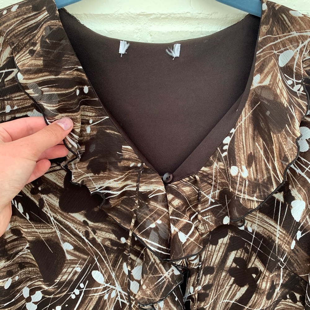 Floral Brown Ruffle Patterned Blouse - Picture 7 of 7